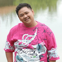 áo thun màu sắc